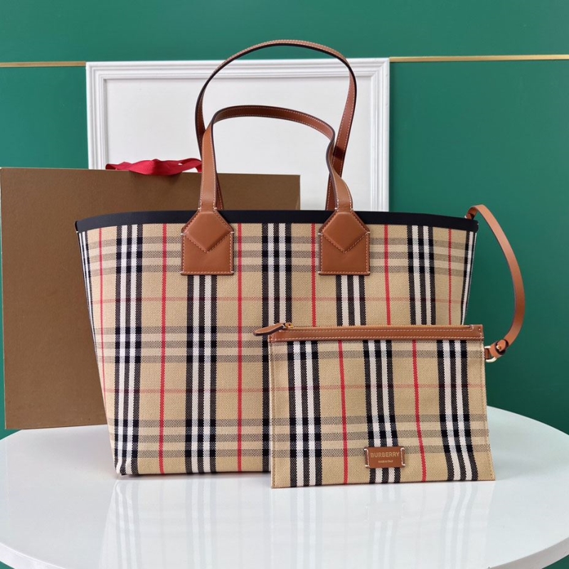B**rry shopping bags